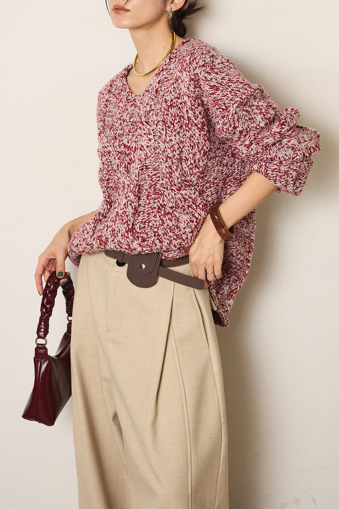 [SET]Vネックミックス編みニットトップス+ポーチベルト付きカーブパンツ(2set)