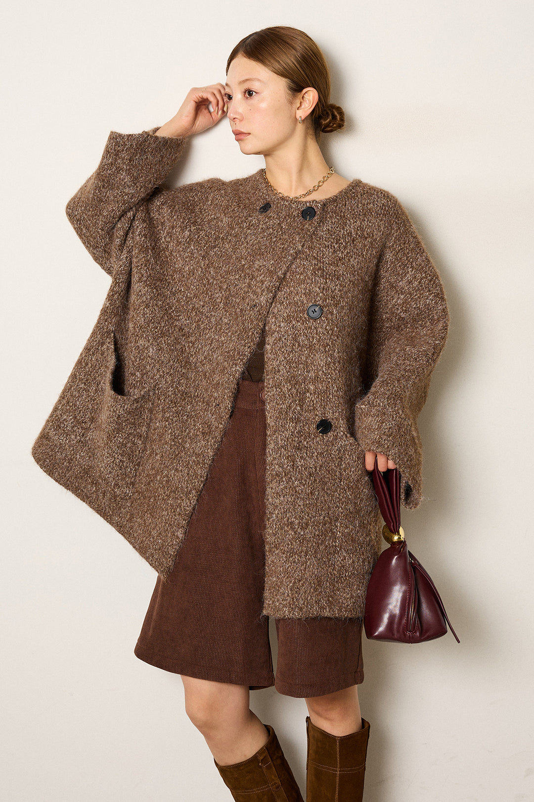 [SET]アシンメトリーボタンニットカーディガン+リラックスコーデュロイハーフパンツ(2set)