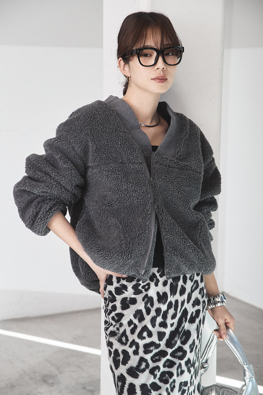 [SET]ノーカラーリブボアアウター+レオパードサテンナロースカート(2set)