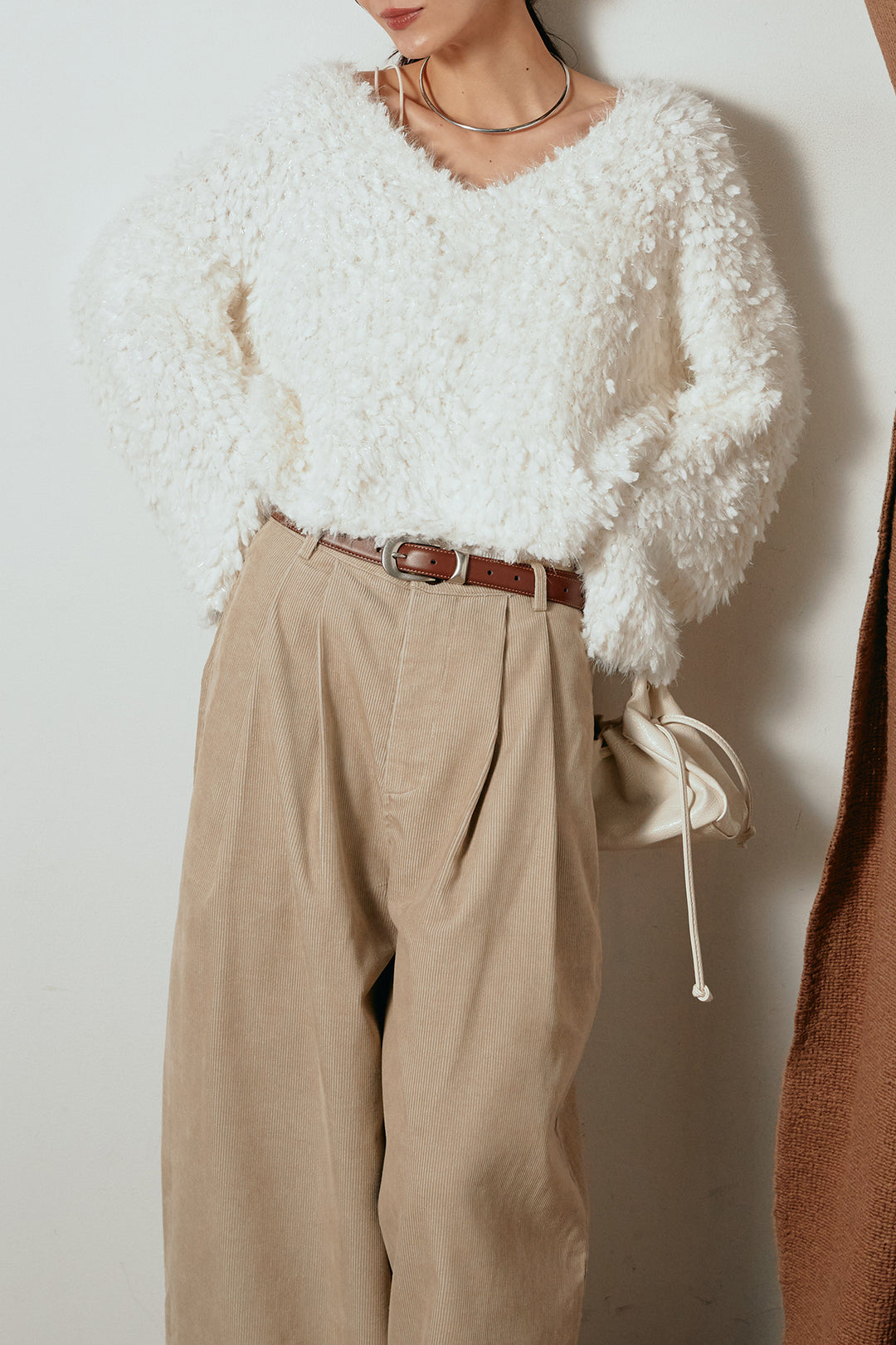 [SET]深Vネックチョウチョヤーンニットトップス+フロントタック入りコーデュロイパンツ(2set)