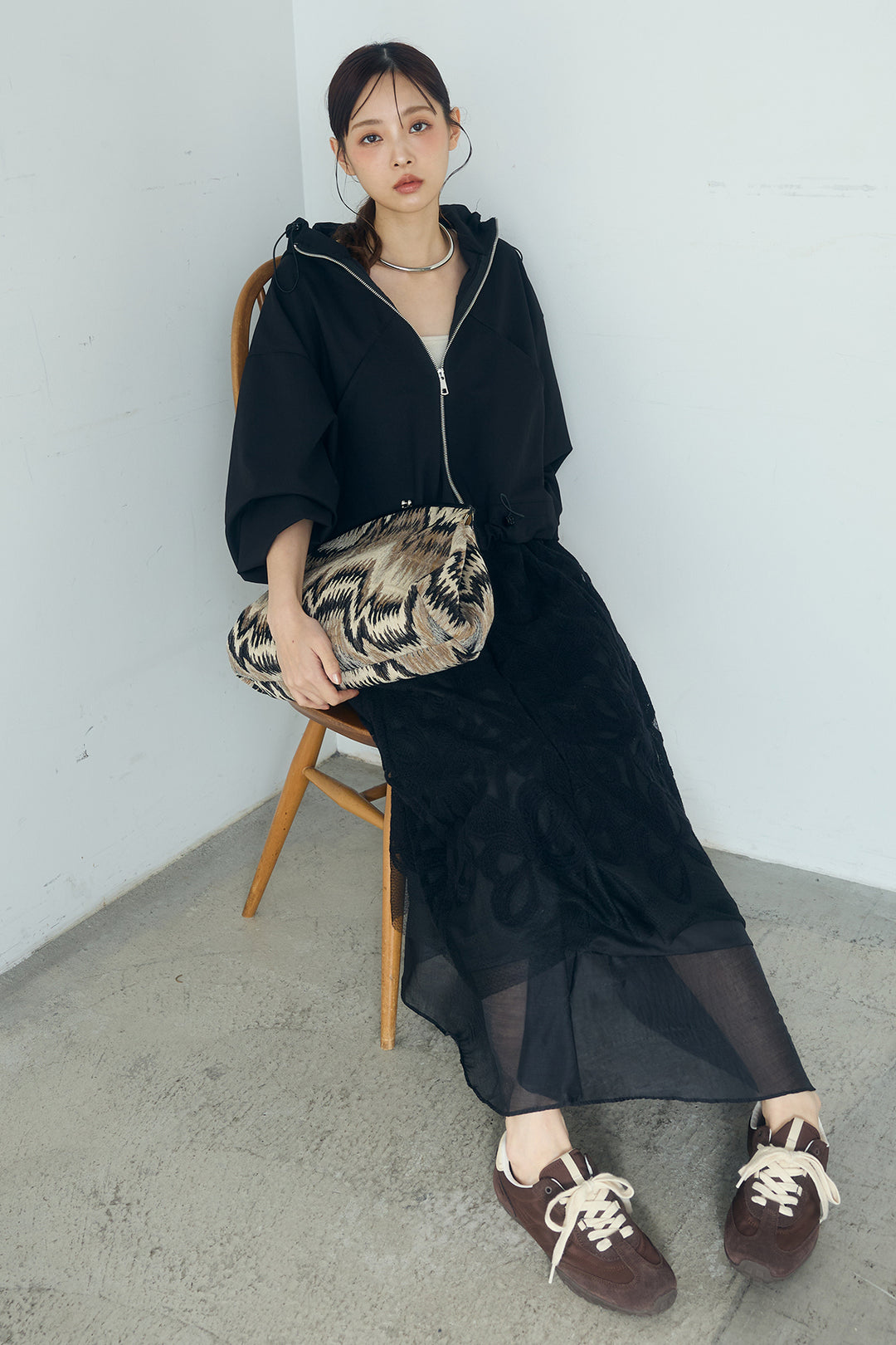 [SET]ネック裾絞りブルゾンアウター+ニュアンス柄刺繍スカート(2set)