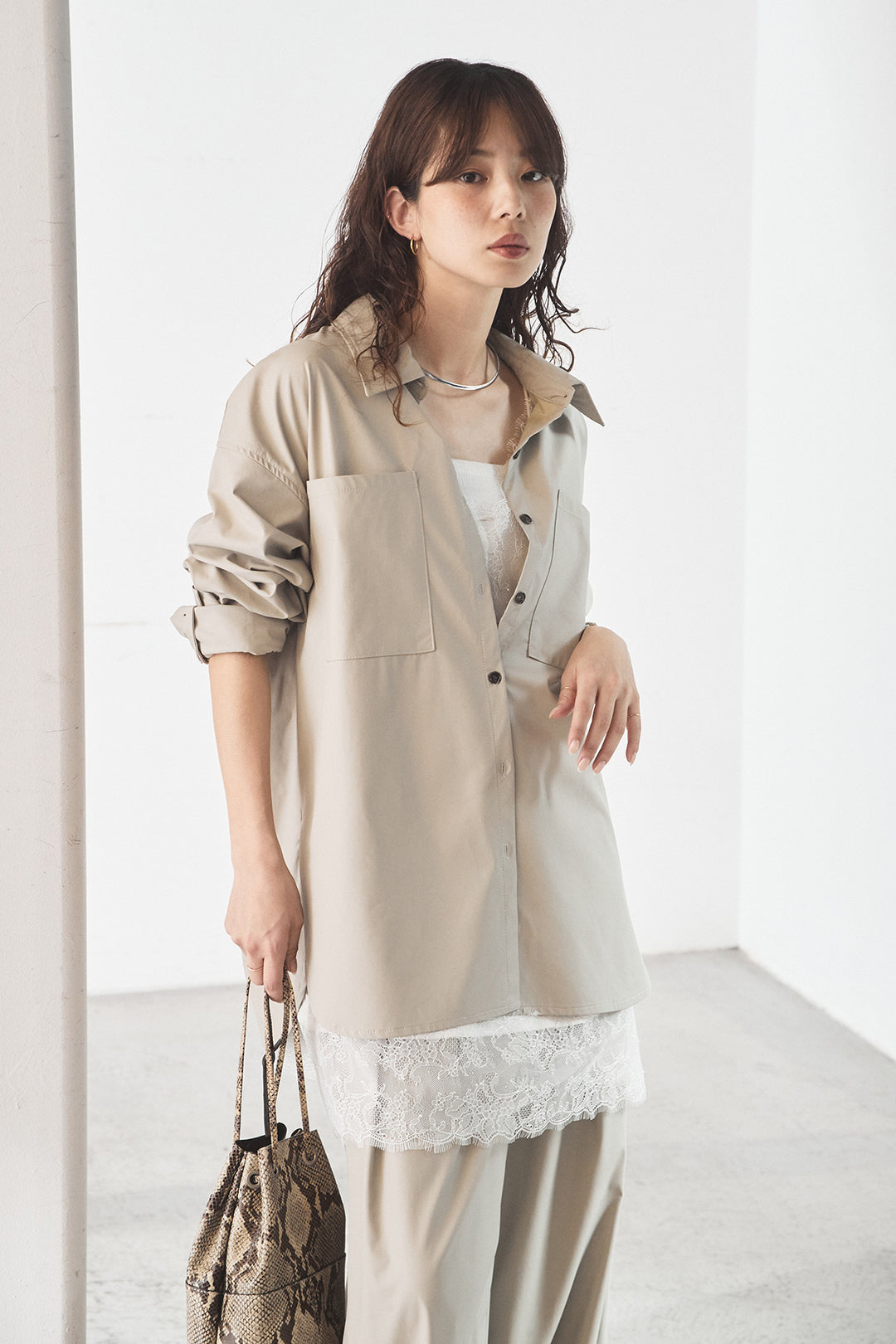 [SET]ウォッシャブルエコレザービックカフスシャツ+ウォッシャブルエコレザータックパンツ(2set)