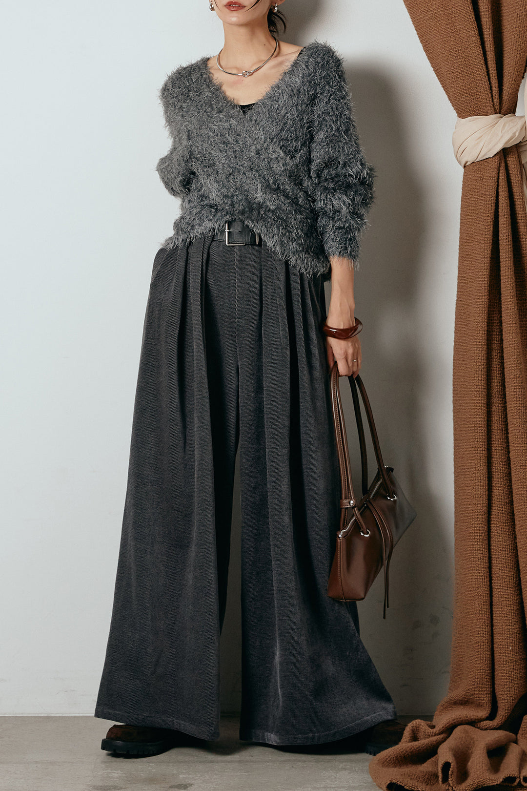 [SET]シャギークロスニットトップス+ベルトループコーデュロイワイドパンツ(2set)