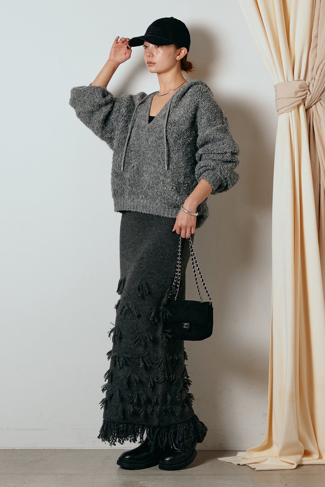 [SET]ブークレキーネックプルオーバー+ポイントフリンジニットナロースカート(2set)