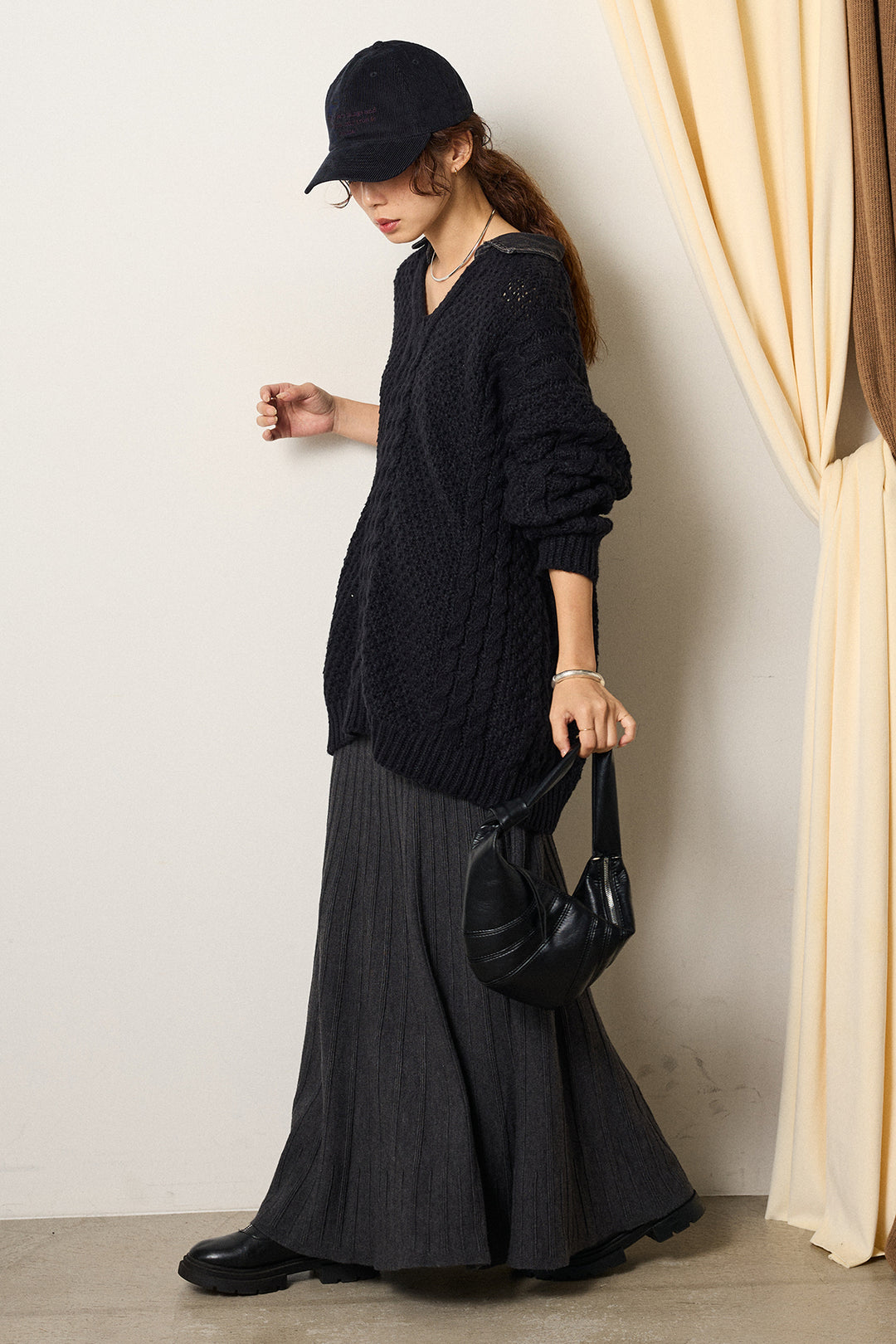 [SET]デニムカラーケーブルオーバーニット+編み地切り替えフレアニットスカート(2set)