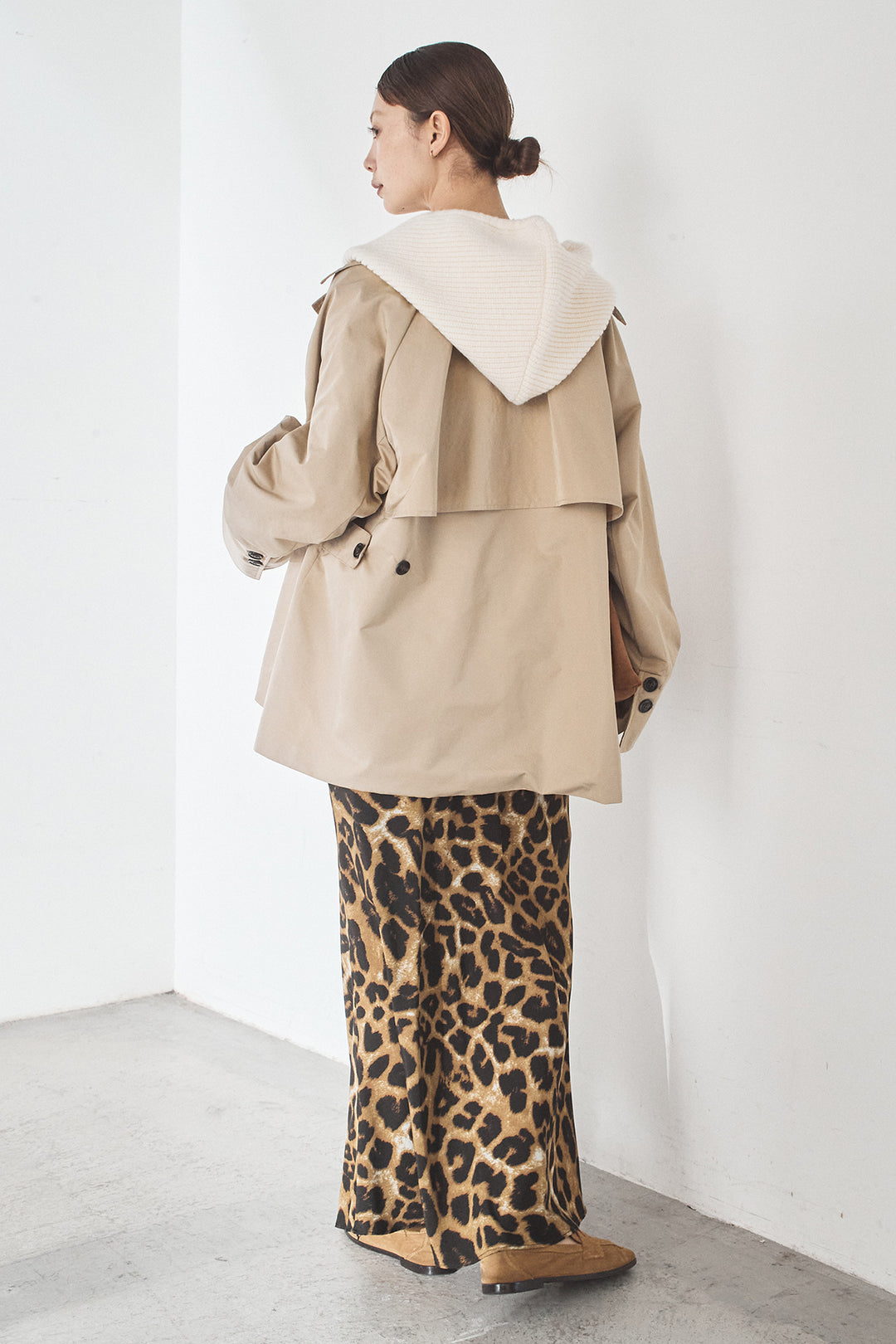 [SET]ナイロントレンチコート+レオパードサテンナロースカート(2set)