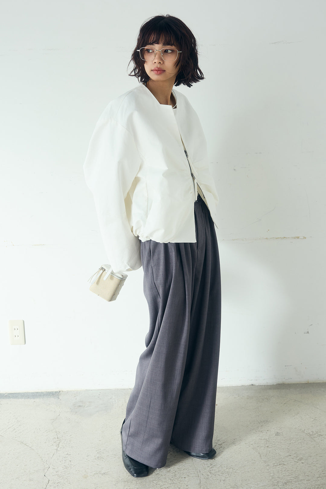 [SET]ノーカラーフロントギャザージップアウター+ツイルメニータックパンツ(2set)