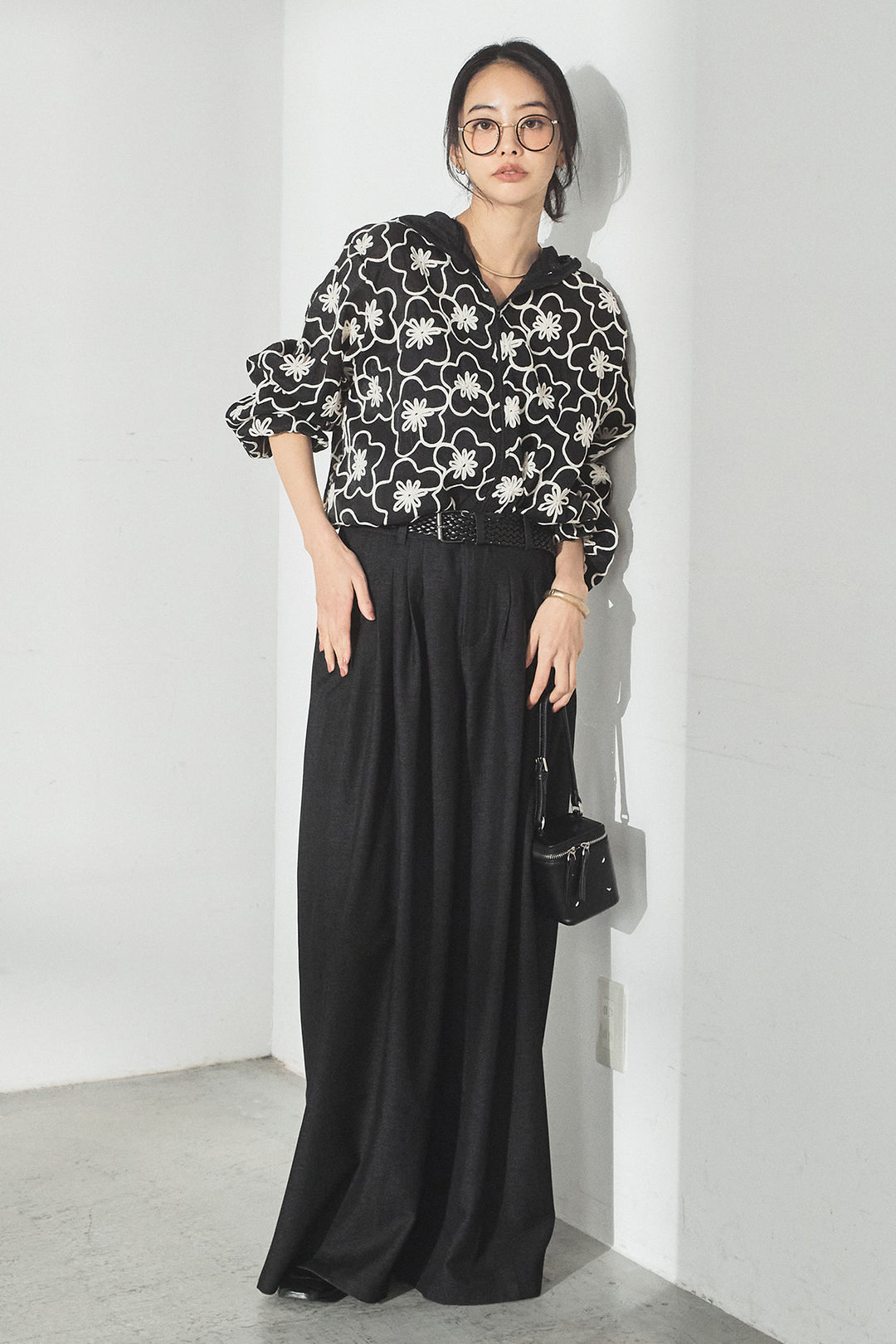 [SET]シアーフラワーフードブルゾン+編みベルト付きウエストタックワイドパンツ(2set)