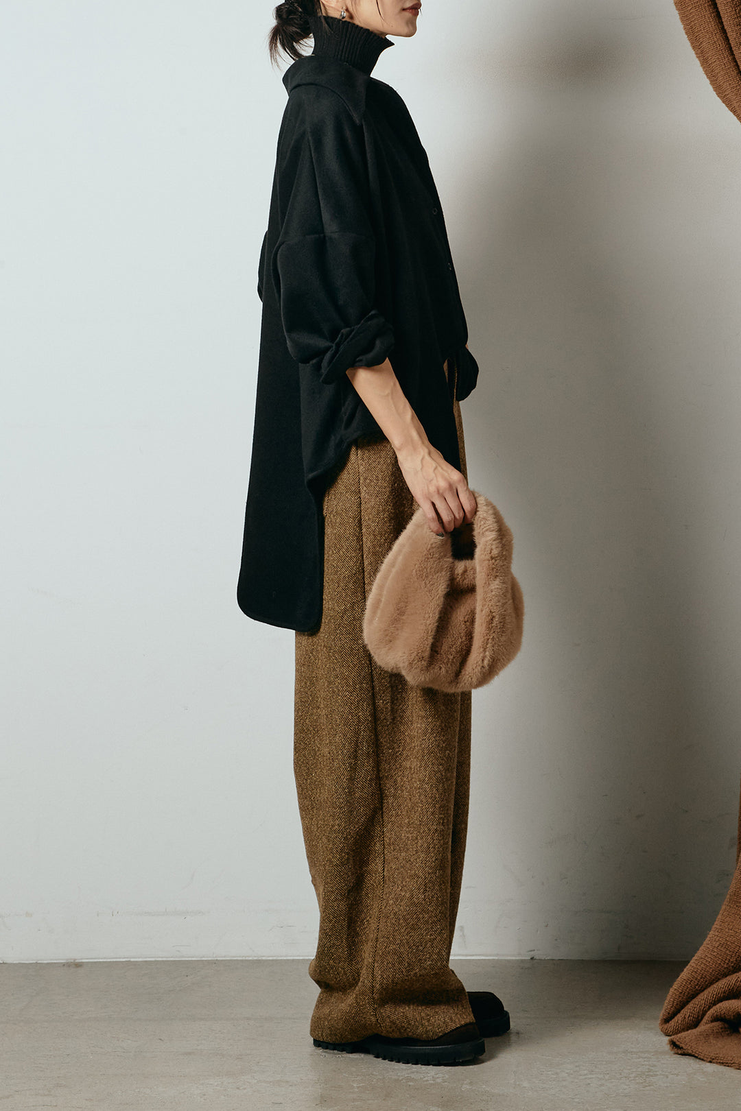 [SET]裾アシンメトリーデザインシャツ+タックツイードワイドパンツ+リブニットシームレスタートルプルオーバー(3set)