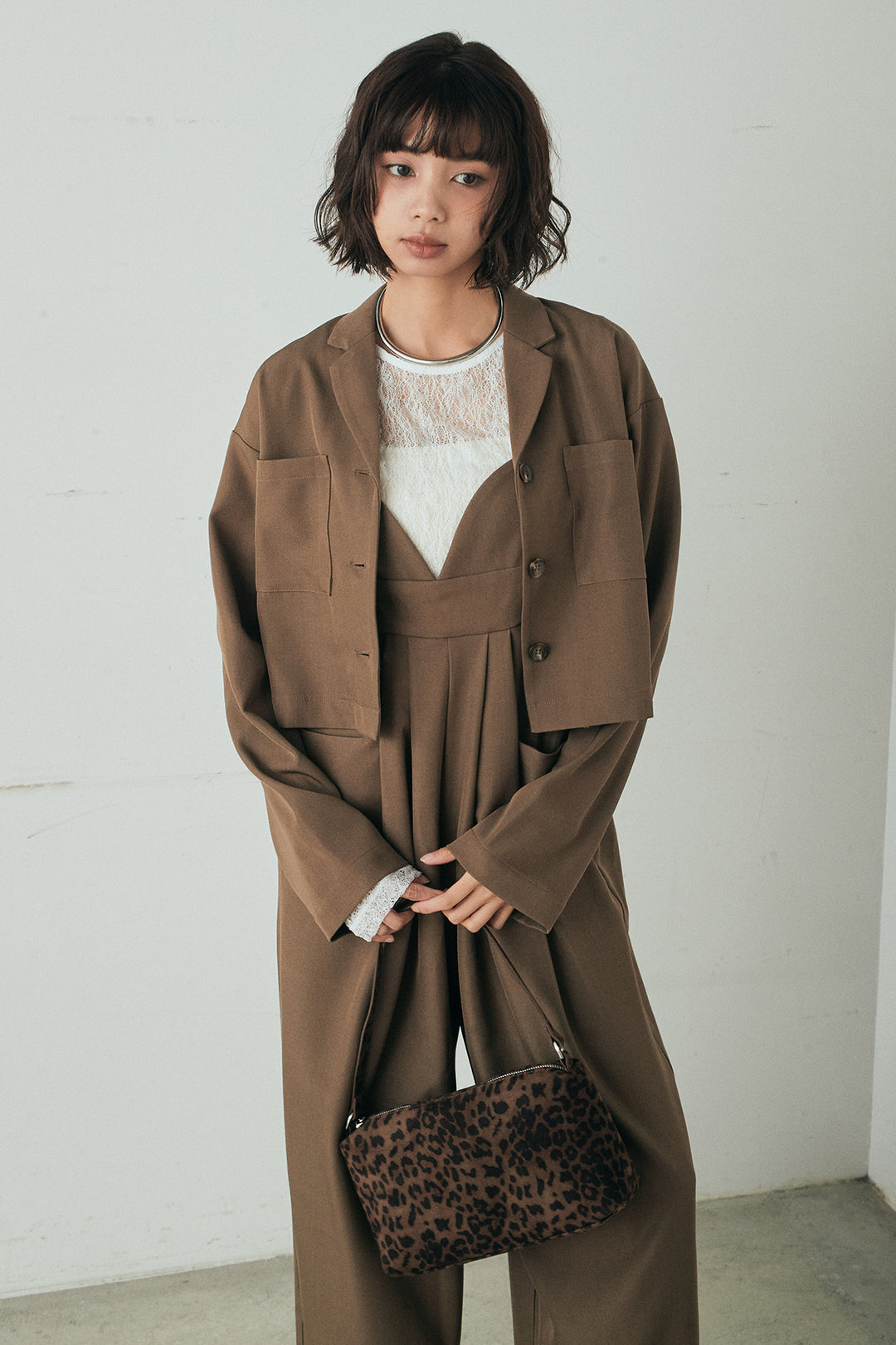 [SET]バックジップデザインショートツイルジャケット+キャミロングオールインワン+ストレッチレースクルーネックインナー(3set)