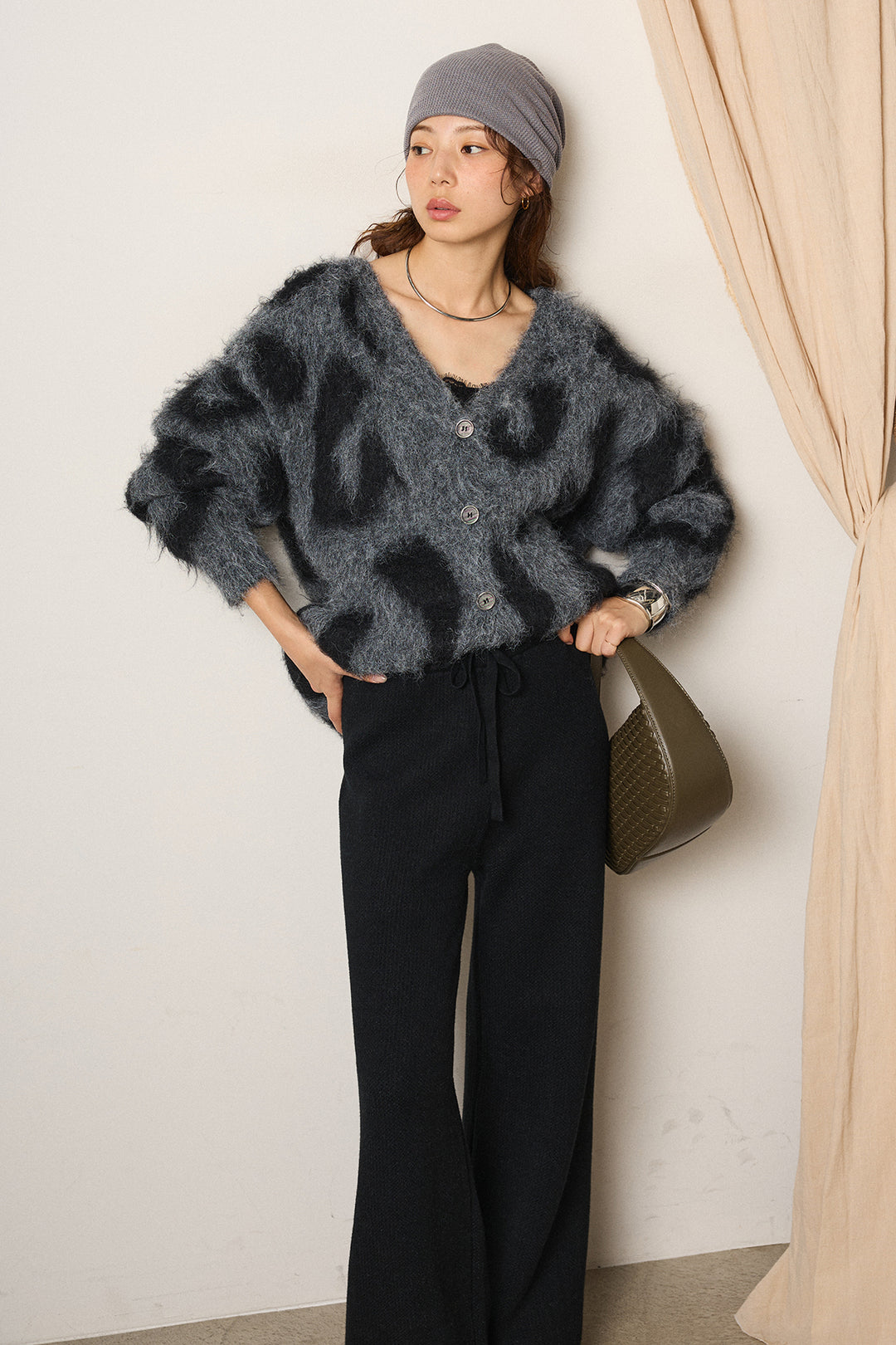 [SET]レオパードシャギータッチカーディガン+レースサテンキャミソール+ワイドリブニットイージーパンツ(3set)