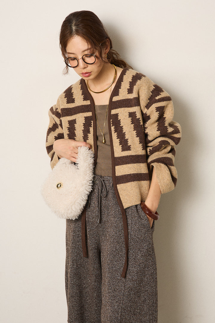 幾何学柄ノーカラーカーディガン