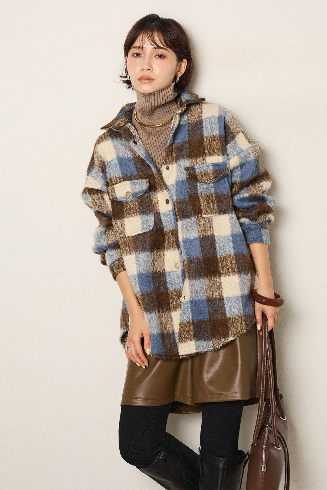 [SET]起毛チェック柄ポケットアウター+ストレッチエコレザーバミューダパンツ+リブニットシームレスタートルプルオーバー(3set)