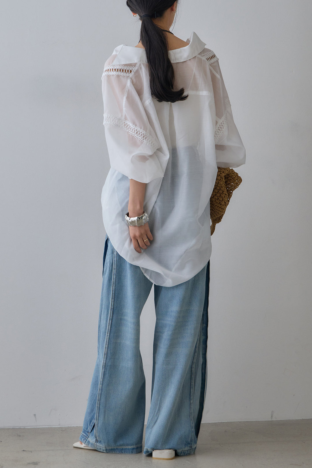 [SET]襟付き深Vネック刺繍シアーシャツ+ストレートデニムパンツ(2set)