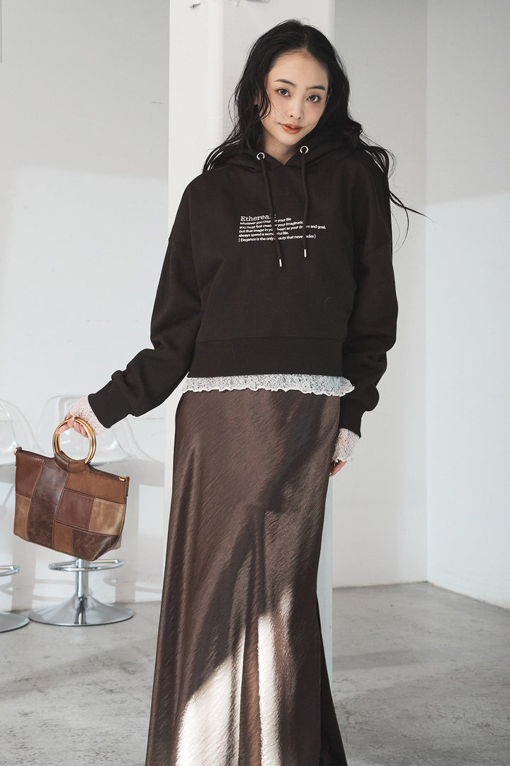 [SET]裏起毛レタリング刺繍フーディショートプルオーバー+ストレッチレースクルーネックインナー+裾レースデザインサテンスカート(3set)