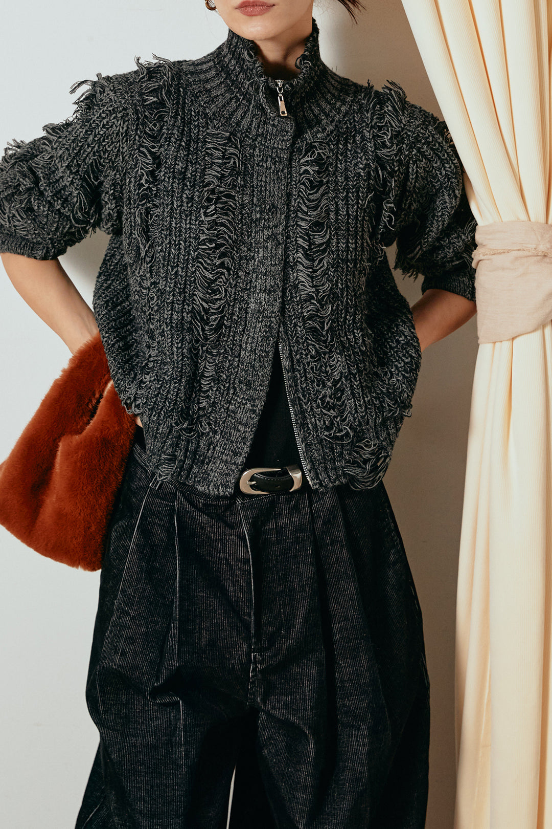 [SET]ハイネックフリンジジップニットトップス+フロントタック入りコーデュロイパンツ(2set)