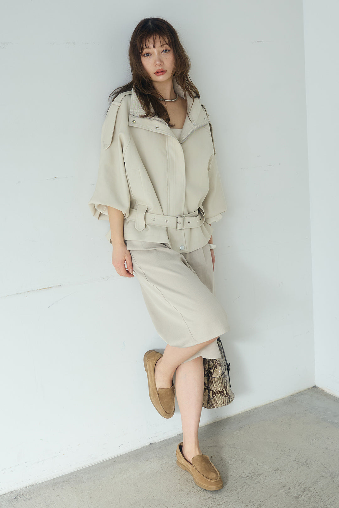 [SET]ベルト付きスタンドネックアウター+ツイルタックハーフパンツ(2set)