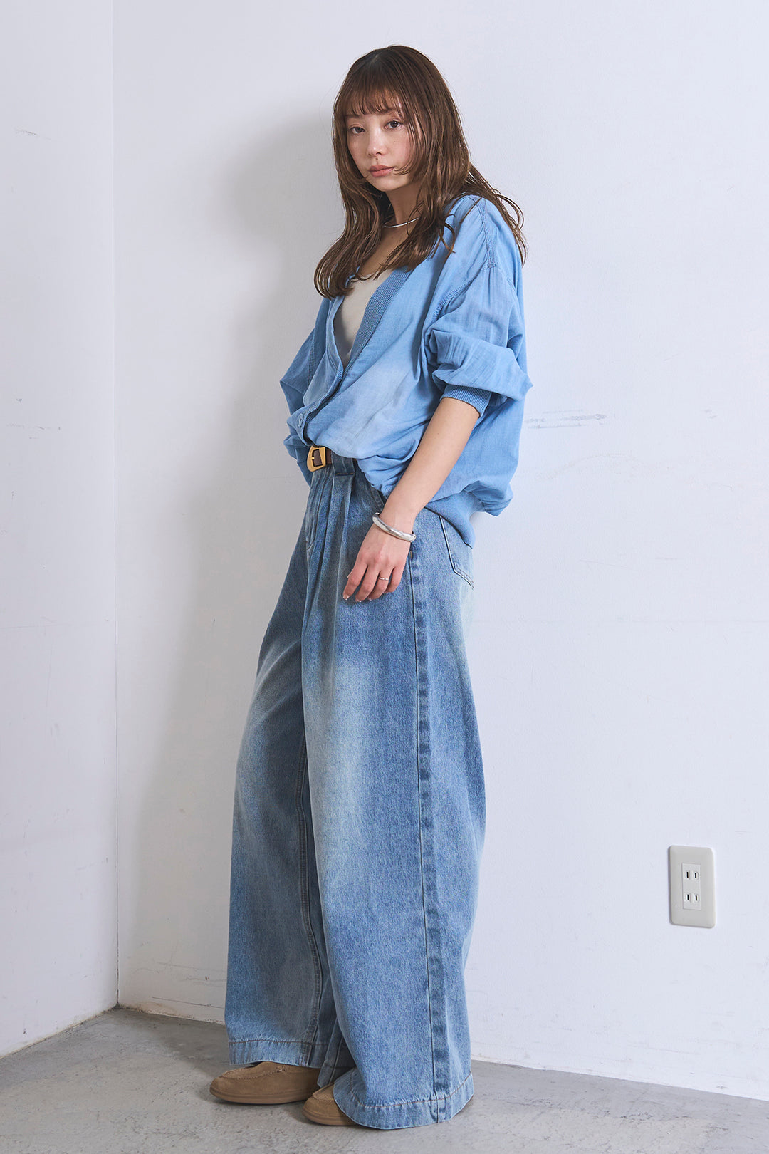 [SET]シアーデニムカーディガン+ベルトループワイドタックデニムパンツ(2set)