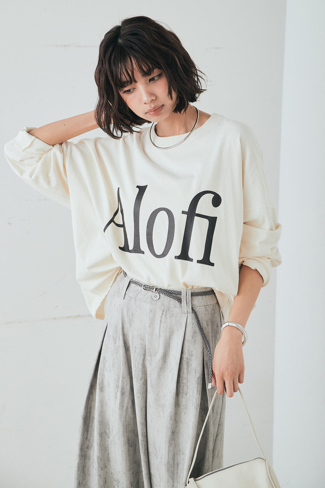 [SET]裾センタードロストロゴプリントワイドTシャツ+紐ベルト付きかすれ柄ワイドスラックス(2set)