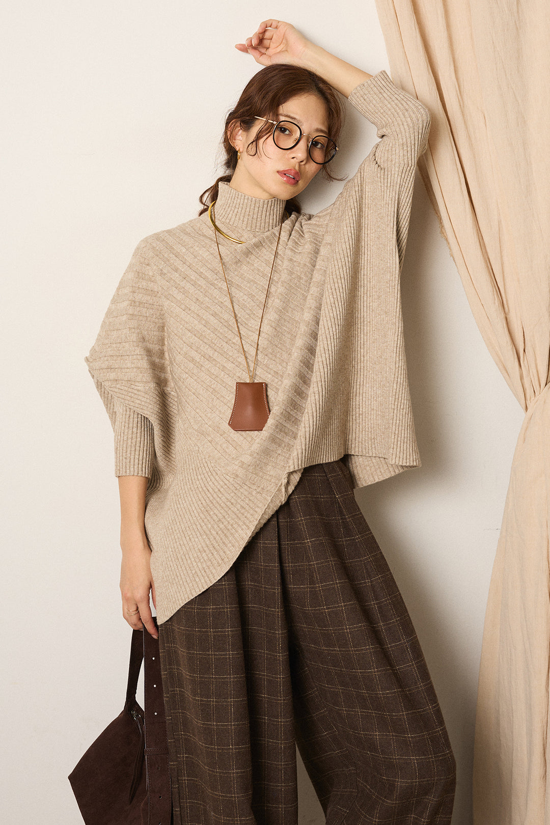 [SET]アシメデザインリブポンチョニットトップス+ウールライクチェックタックパンツ(2set)