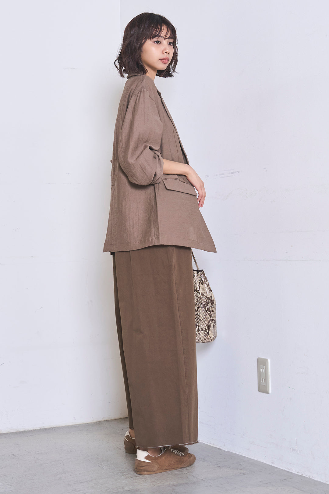 [SET]リネンブレンドテーラードシアージャケット+綿ツイルアシメサロペット(2set)