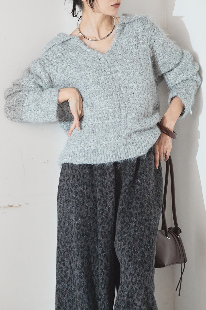 [SET]襟付きVネックニットトップス+リラックスレオパード柄ワイドパンツ(2set)