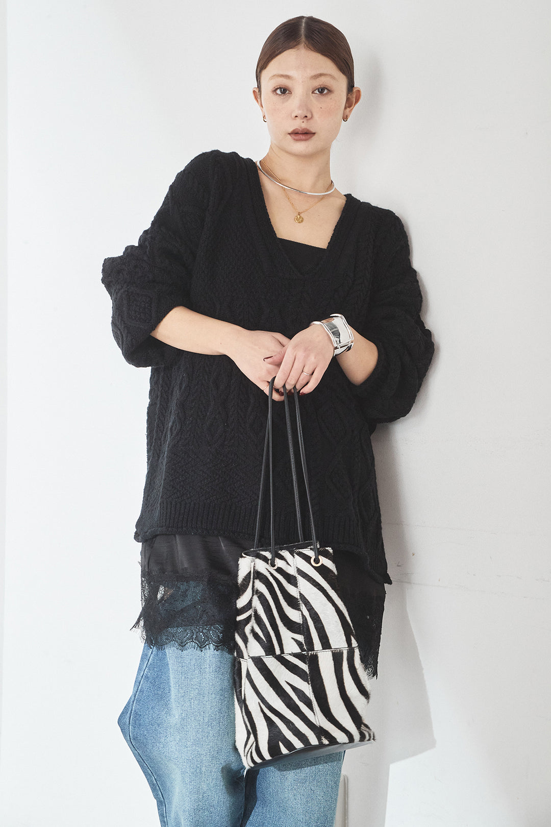 [SET]ケーブルVニットセーター+デニムサイドカットパンツ(2set)