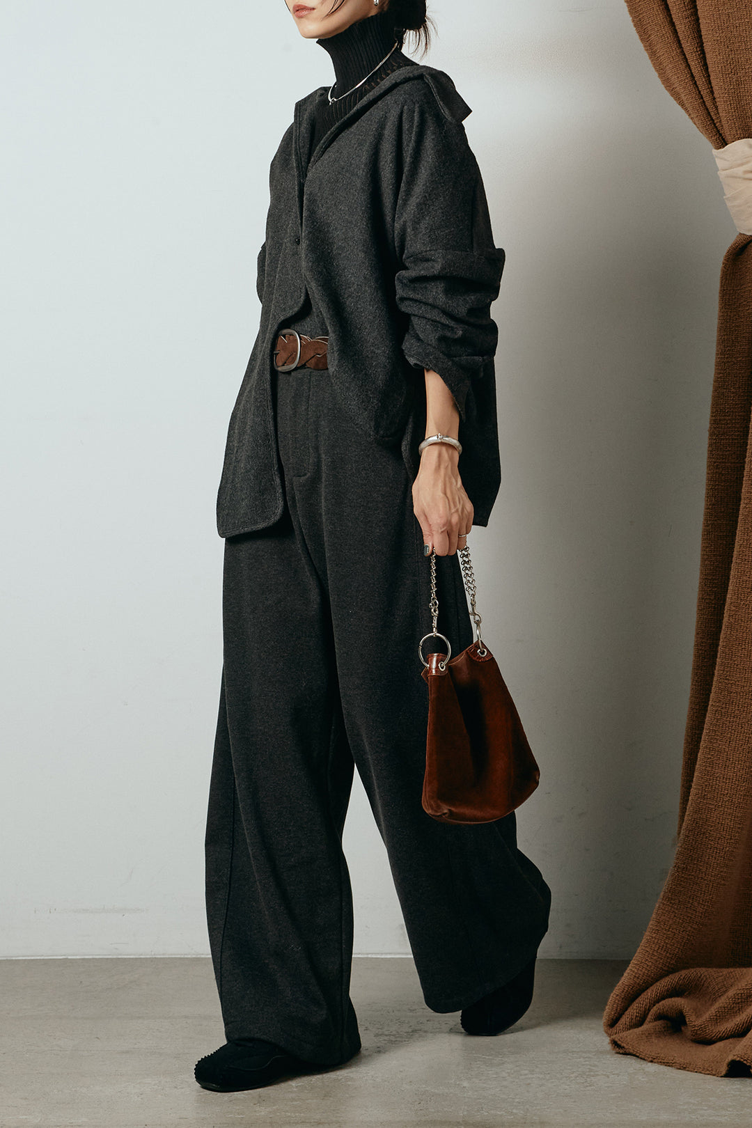 [SET]裾アシンメトリーデザインシャツ+編みベルト付きワイドパンツ+リブニットシームレスタートルプルオーバー(3set)