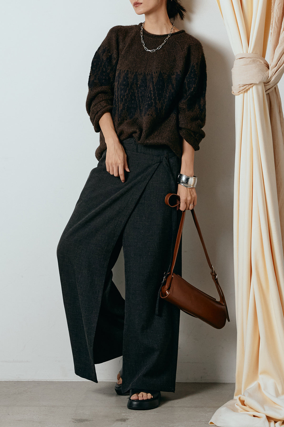 [SET]モノトーン柄ニットトップス+ラップ巻きワイドスラックス(2set)