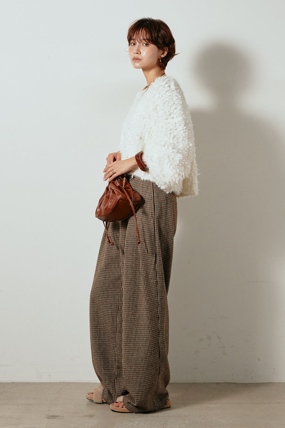 [SET]深Vネックチョウチョヤーンニットトップス+ガンクラブチェックタックパンツ(2set)