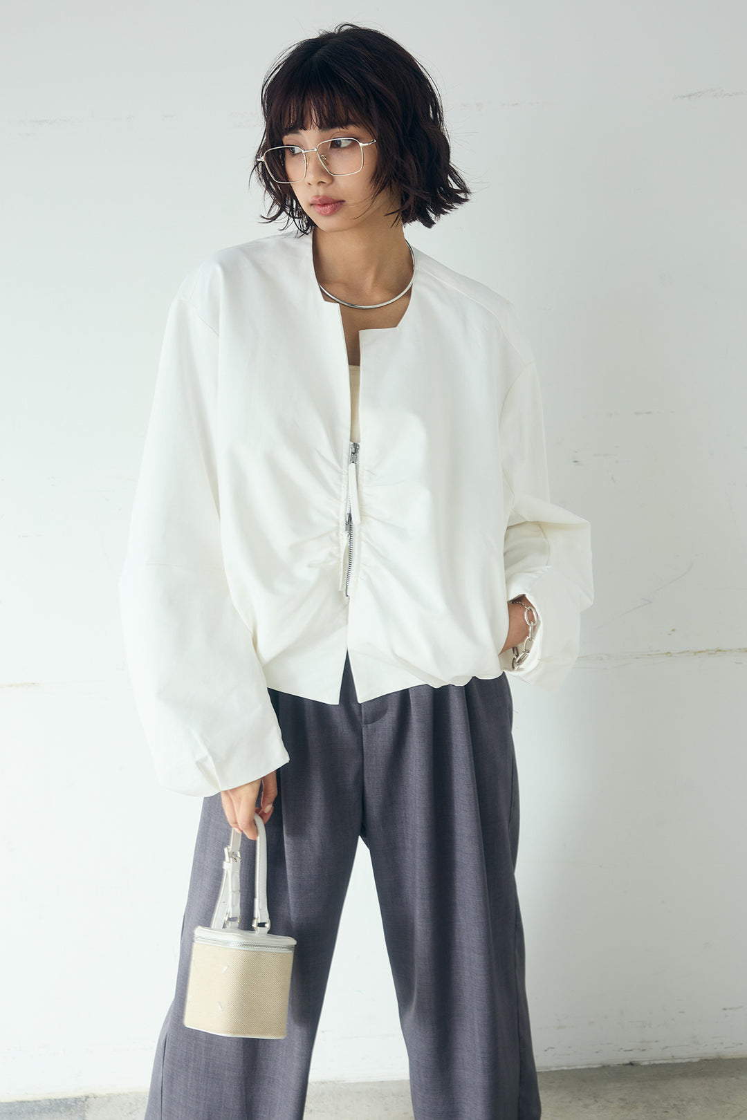 [SET]ノーカラーフロントギャザージップアウター+ツイルメニータックパンツ(2set)