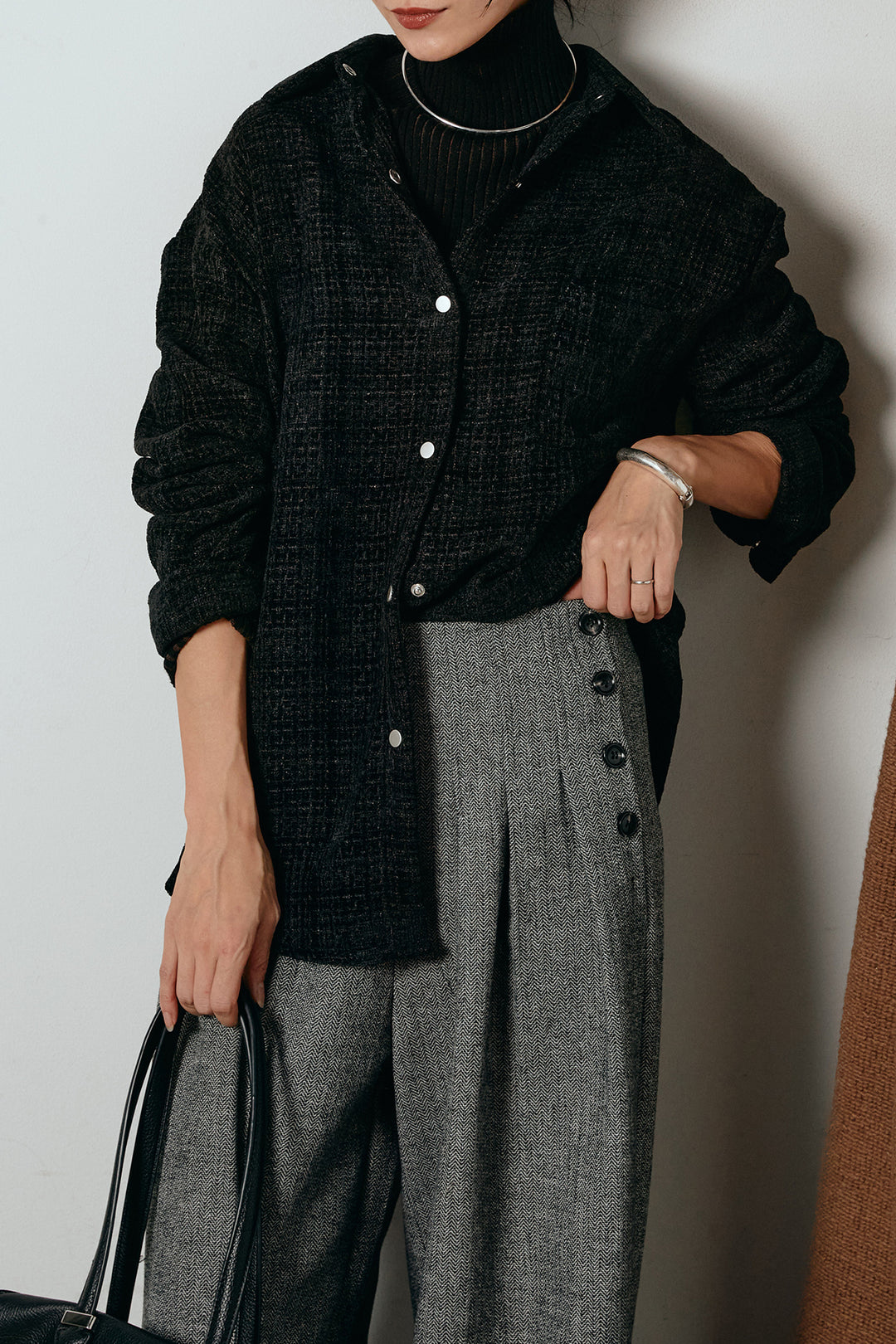 [SET]ルーズクラッシュツイルシャツ+リブニットシームレスタートルプルオーバー+サイドボタンツイードタックパンツ(3set)