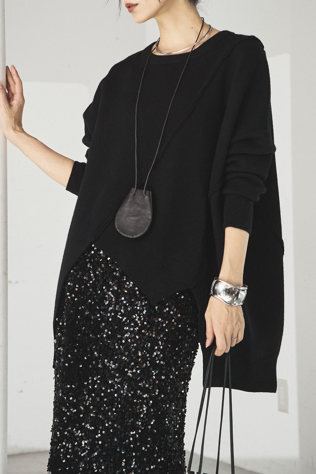 [SET]アシンメトリーデザインニットトップス+スパンコールニットワイドスカート(2set)