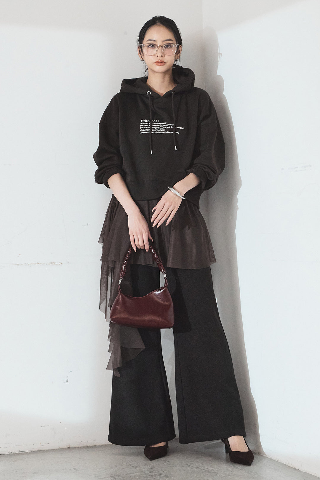 [SET]裏起毛レタリング刺繍フーディショートプルオーバー+チュールレイヤードニットパンツ(2set)