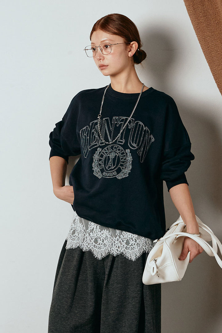 [SET]フロントロゴスウェットプルオーバー+カップ付きレースドッキングキャミソール(2set)