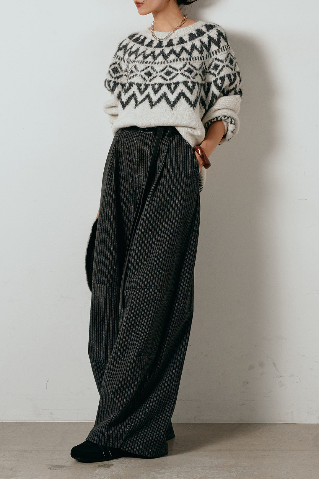 [SET]ノルディック柄Uネックプルオーバー+レザーライク配色ストライプパンツ(2set)