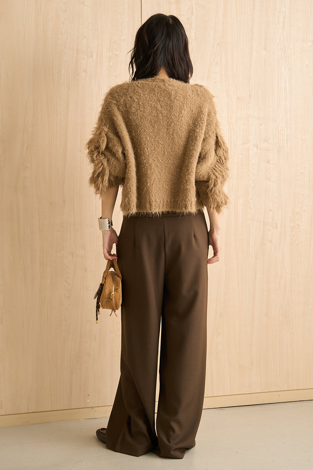 [SET]ランダムロングシャギーVネックニット+ナポレオンボタンデザインワイドパンツ(2set)