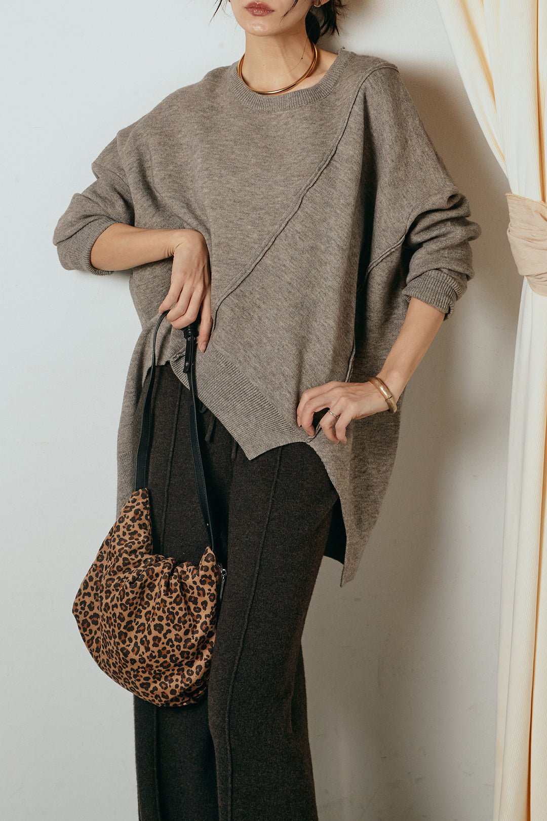 [SET]アシンメトリーデザインニットトップス+センターラインニットパンツ(2set)