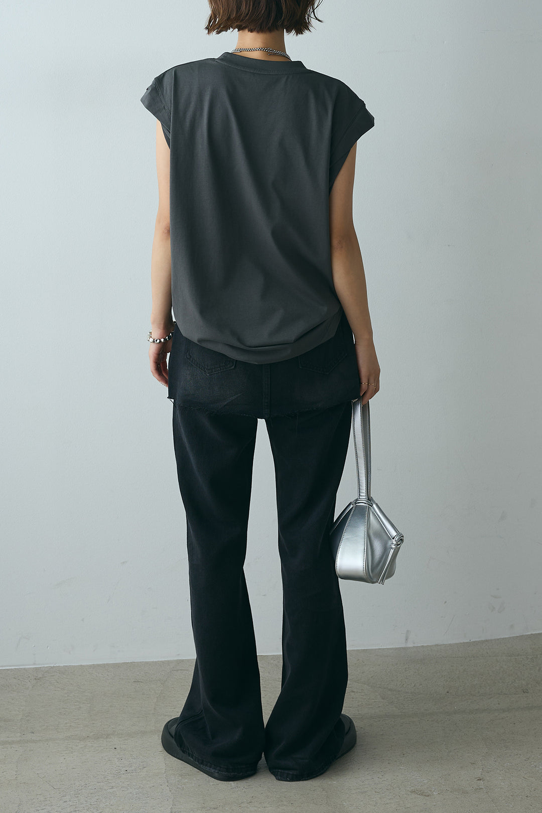 [SET]英字デザインノースリーブTシャツ+レイヤードデニムパンツ(2set)