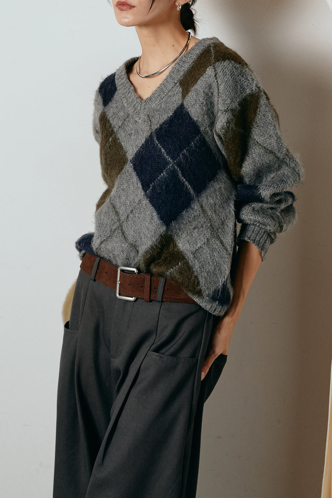 [SET]アクリルモヘアアーガイルVネックプルオーバー+太ベルト付きタックデザインワイドパンツ(2set)