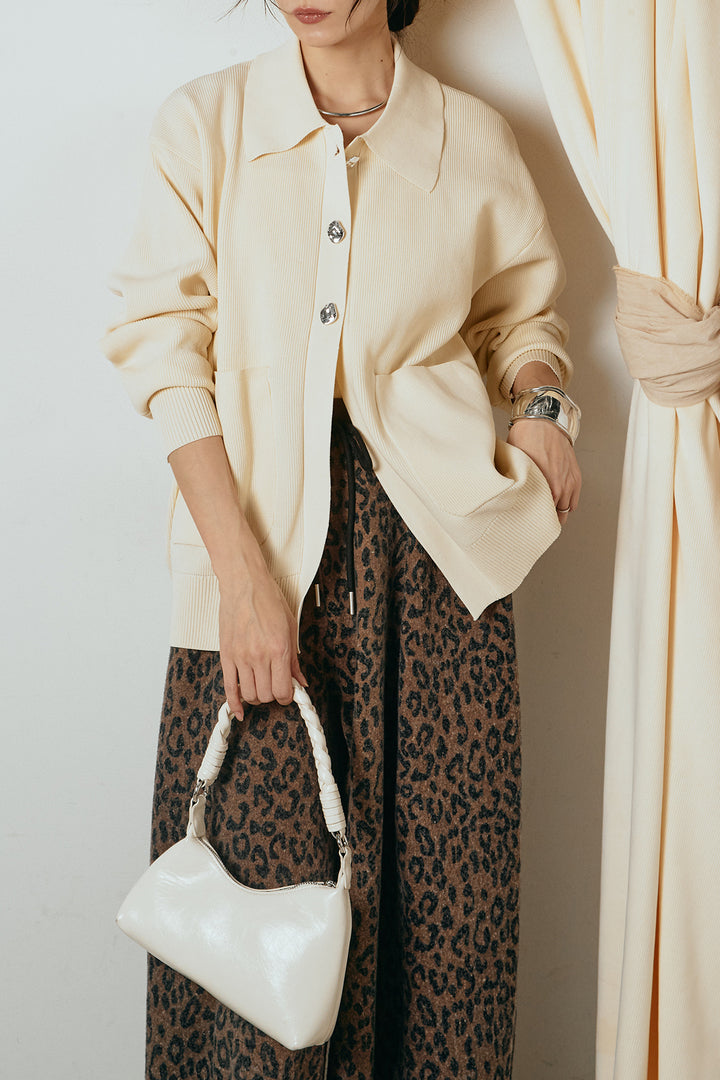 [SET]メタル釦衿付きニットカーディガン+リラックスレオパード柄ワイドパンツ(2set)
