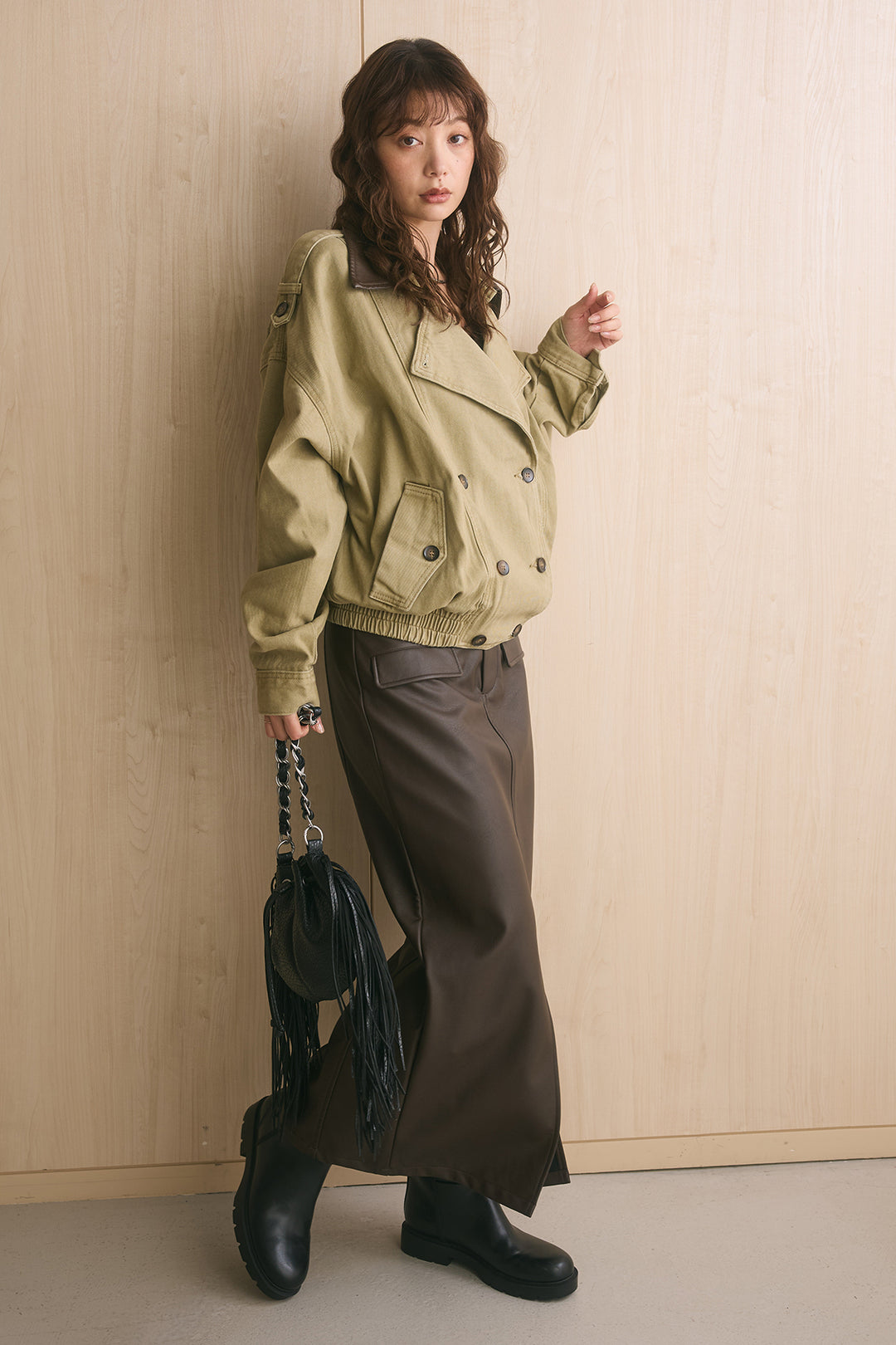 [SET]配色カラーデニムショートトレンチ+レザーライクフラップポケット付きストレートスカート(2set)