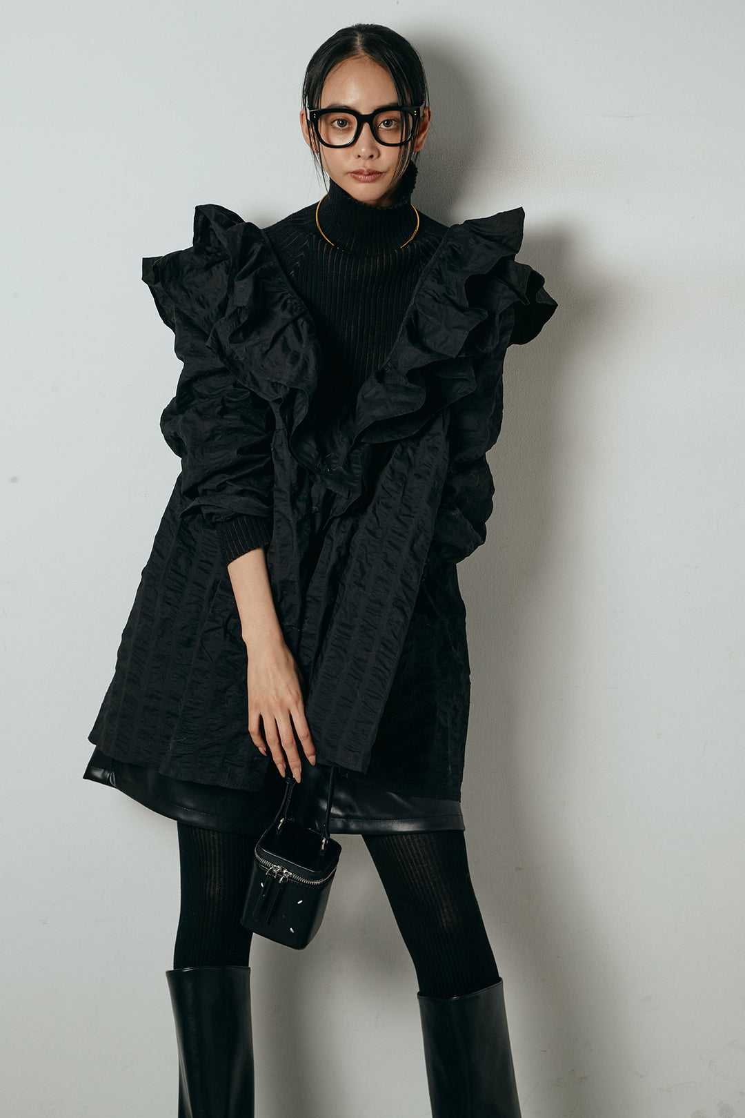 [SET]Vネックフリルカラーブラウス+リブニットシームレスタートルプルオーバー(2set)