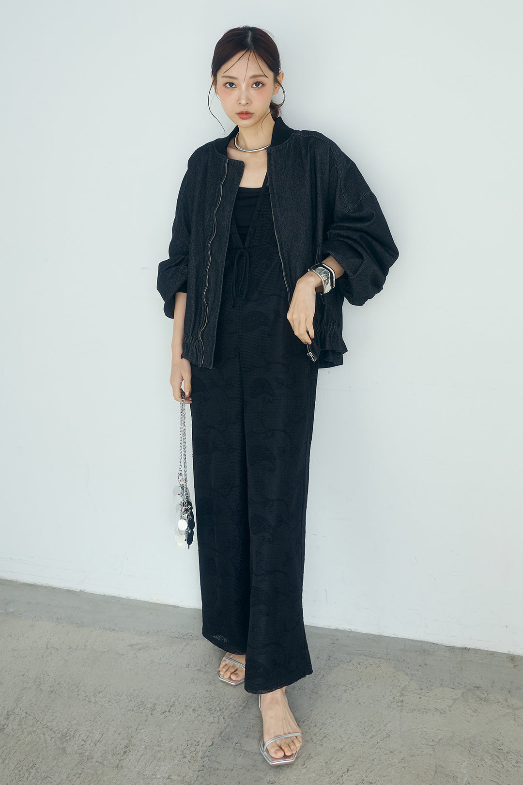 [SET]袖シャーリング裾フリルデニムブルゾン+レースサロペット(2set)