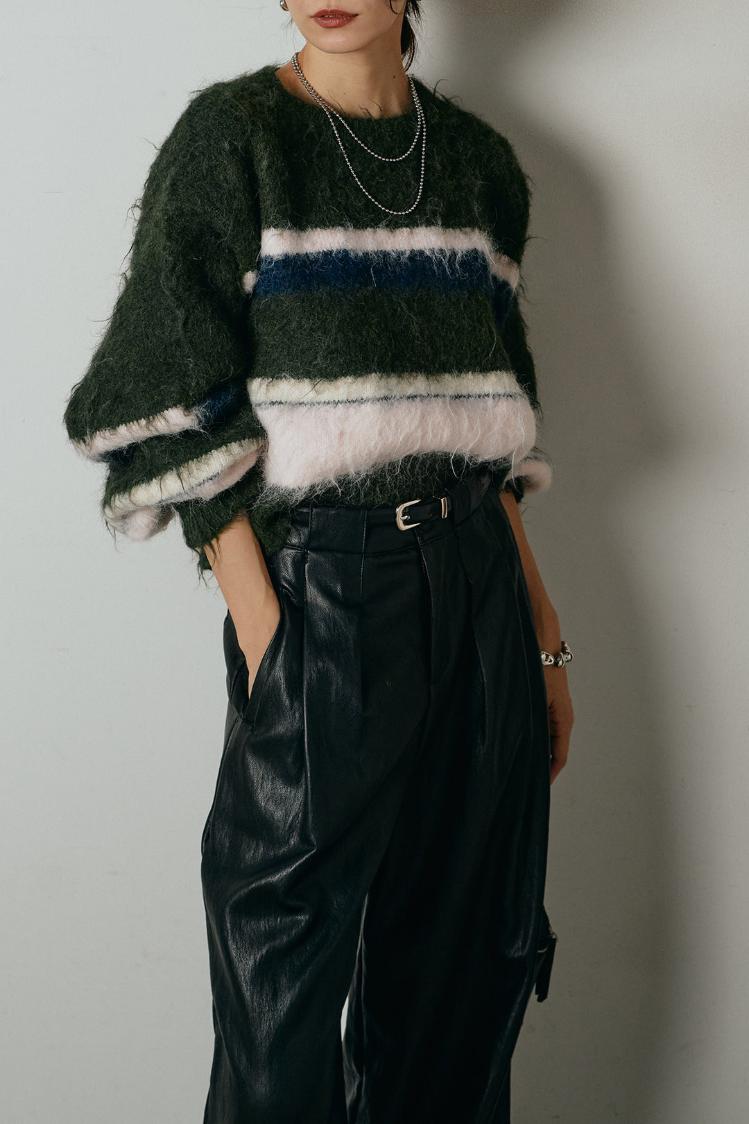 [SET]起毛配色マルチボーダーニットトップス+ベルト付きレザーライクタックパンツ(2set)