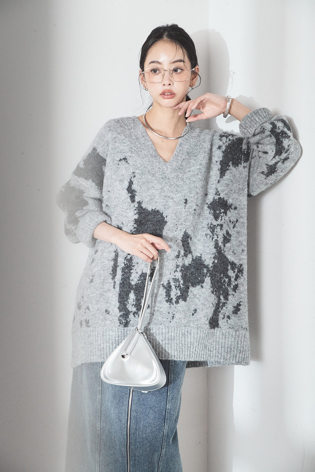 [SET]アブストラクト柄ニットプルオーバー+フロントジップデニムスカート(2set)
