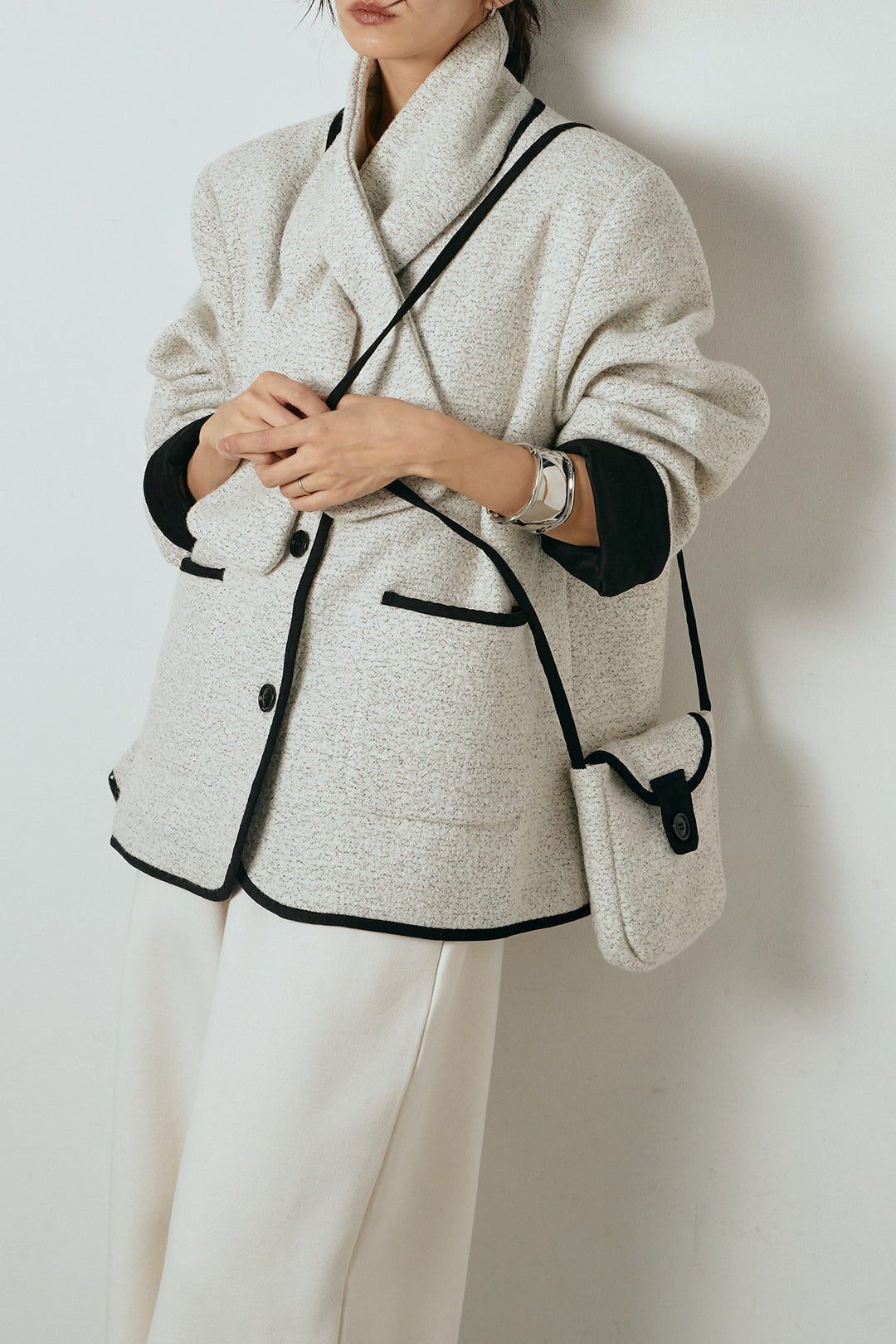 [SET]ノーカラーマフラーバッグ付きアウター+裏起毛スウェットワイドパンツ(2set)