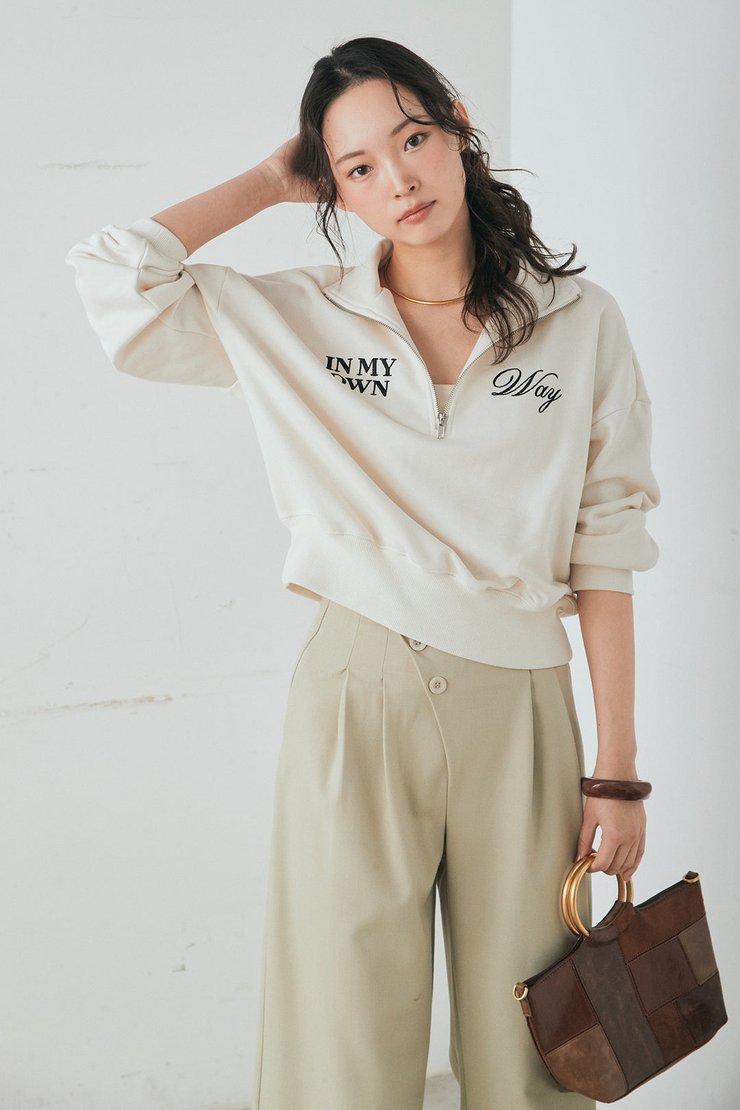 [SET]裏毛ロゴ刺繍ハーフZIPスウェット+斜めボタンタック入りスラックス(2set)