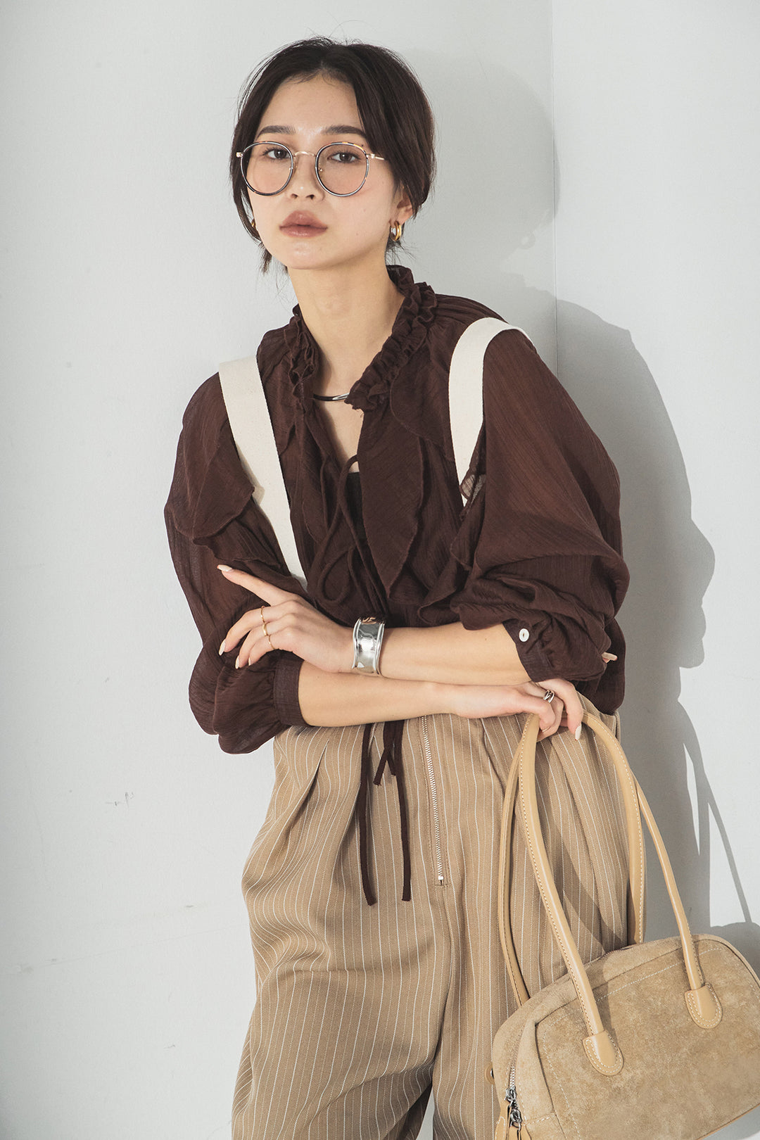 [SET]フロントリボンフリルブラウス+ピンストライプツータックサロペット(2set)