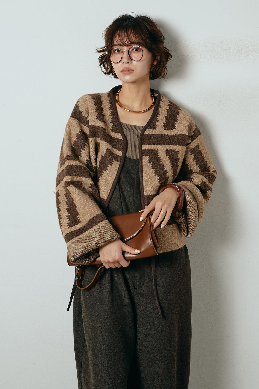 [SET]ノーカラー幾何学模様アウター+ウール混フランネルワイドサロペット(2set)